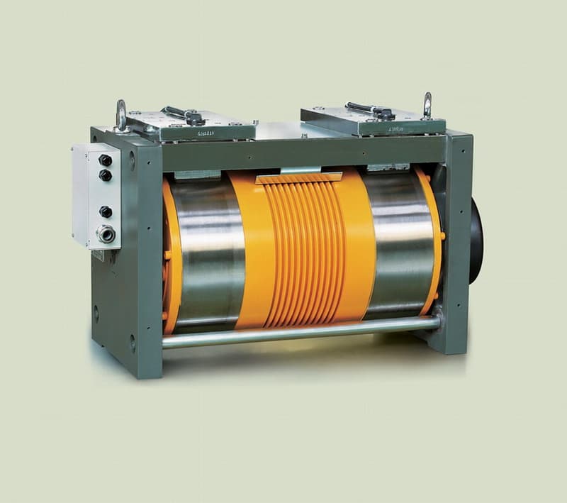 Permanent Magnet Synchronous Gearless Tractio